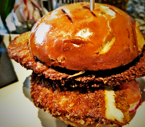 Prince-of-Wales, Worldwide Chicken Burger Appreciation Society, Chicken Burger Review Food Critic HolyCluck Holy Cluck Sandwich Chook Eran Thomson