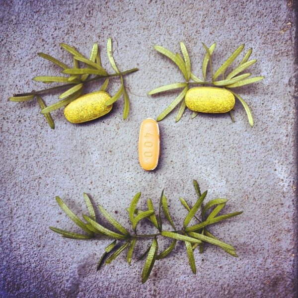 Pill Face- Pills with Personality™ by Eran Thomson / Find them all at http://PillFace.com